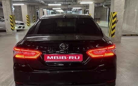 Toyota Camry, 2019 год, 3 050 000 рублей, 4 фотография