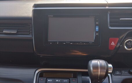 Honda Stepwgn IV, 2016 год, 1 990 000 рублей, 8 фотография