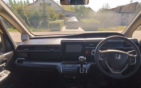 Honda Stepwgn IV, 2016 год, 1 990 000 рублей, 11 фотография