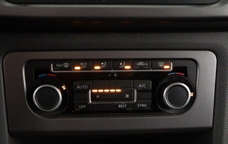 Volkswagen Amarok I рестайлинг, 2013 год, 1 748 097 рублей, 17 фотография