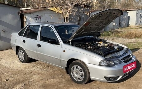 Daewoo Nexia I рестайлинг, 2011 год, 430 000 рублей, 5 фотография