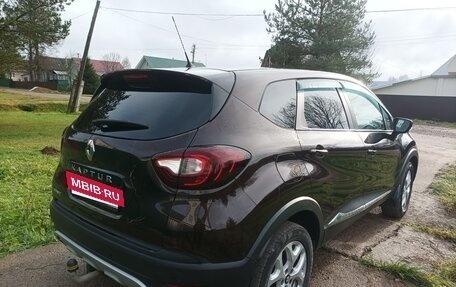 Renault Kaptur I рестайлинг, 2017 год, 1 330 000 рублей, 4 фотография