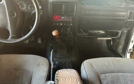 ГАЗ 31105 «Волга», 2004 год, 170 000 рублей, 7 фотография