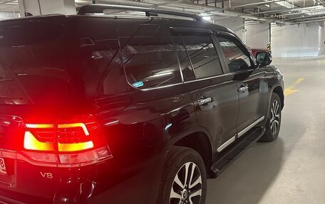 Toyota Land Cruiser 200, 2018 год, 6 000 000 рублей, 5 фотография