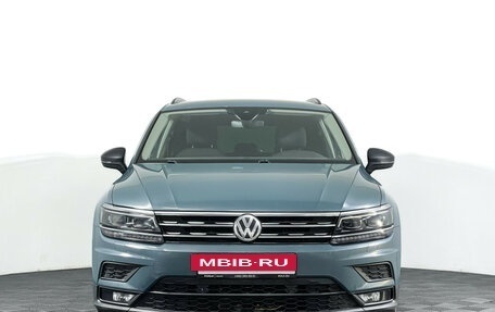 Volkswagen Tiguan II, 2019 год, 2 097 000 рублей, 2 фотография