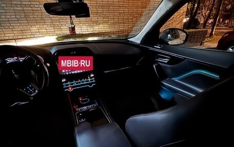 Jaguar F-Pace, 2019 год, 3 200 000 рублей, 3 фотография