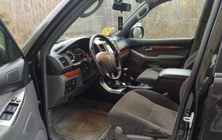 Toyota Land Cruiser Prado 120 рестайлинг, 2007 год, 1 711 000 рублей, 7 фотография