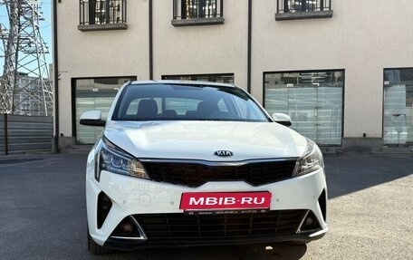 KIA Rio IV, 2020 год, 1 200 000 рублей, 1 фотография