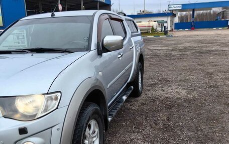 Mitsubishi L200 IV рестайлинг, 2012 год, 1 550 000 рублей, 2 фотография