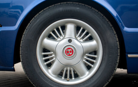 Bentley Azure II, 1997 год, 14 000 000 рублей, 16 фотография