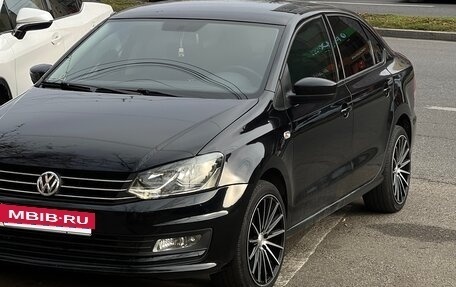 Volkswagen Polo VI (EU Market), 2015 год, 840 000 рублей, 2 фотография