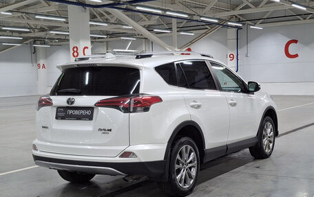Toyota RAV4, 2017 год, 2 160 000 рублей, 6 фотография