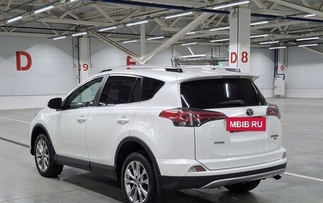 Toyota RAV4, 2017 год, 2 160 000 рублей, 8 фотография