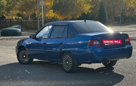 Daewoo Nexia I рестайлинг, 2010 год, 250 000 рублей, 5 фотография