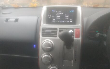 Honda Mobilio I, 2002 год, 345 000 рублей, 3 фотография