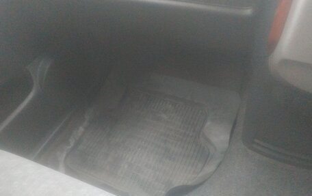 Honda Mobilio I, 2002 год, 345 000 рублей, 8 фотография