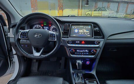 Hyundai Sonata VII, 2019 год, 1 899 999 рублей, 14 фотография