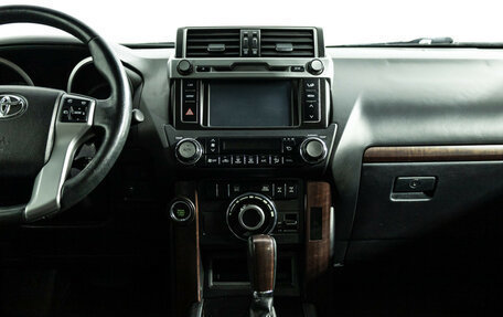 Toyota Land Cruiser Prado 150 рестайлинг 2, 2015 год, 2 689 898 рублей, 14 фотография