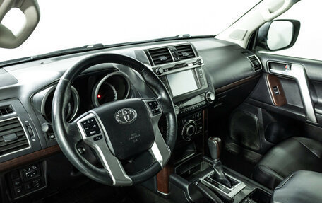 Toyota Land Cruiser Prado 150 рестайлинг 2, 2015 год, 2 689 898 рублей, 11 фотография