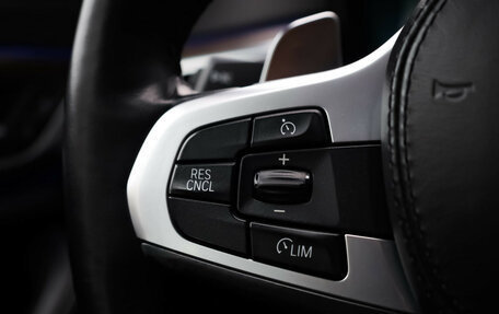 BMW 5 серия, 2018 год, 3 790 000 рублей, 12 фотография