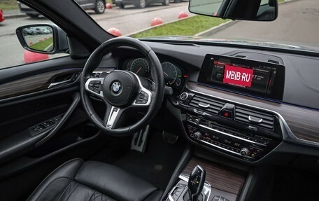 BMW 5 серия, 2018 год, 3 790 000 рублей, 9 фотография