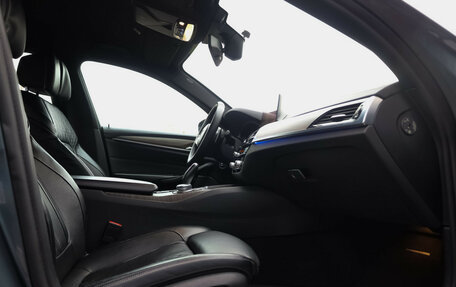 BMW 5 серия, 2018 год, 3 790 000 рублей, 24 фотография