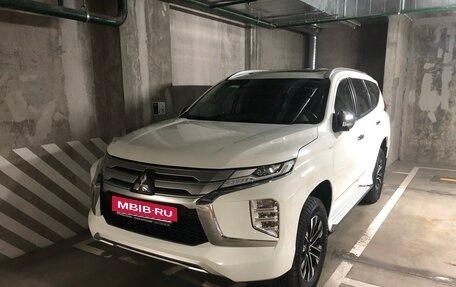Mitsubishi Montero Sport, 2022 год, 4 400 000 рублей, 1 фотография