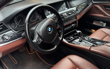 BMW 5 серия, 2013 год, 1 900 000 рублей, 8 фотография