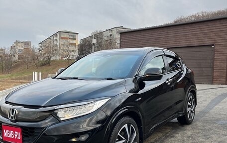 Honda Vezel, 2018 год, 1 950 000 рублей, 1 фотография