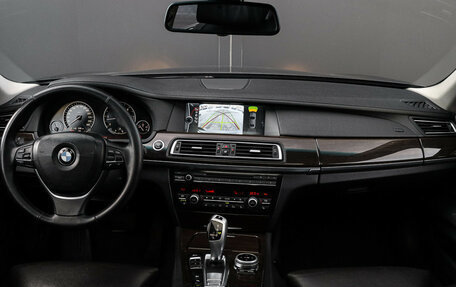 BMW 7 серия, 2011 год, 1 997 000 рублей, 16 фотография