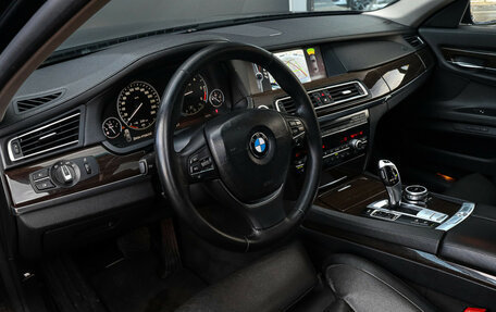 BMW 7 серия, 2011 год, 1 997 000 рублей, 19 фотография