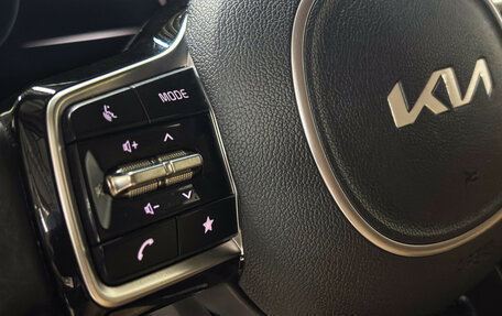 KIA Carnival, 2021 год, 3 990 000 рублей, 18 фотография