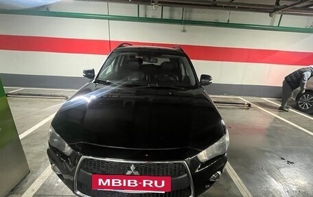 Mitsubishi Outlander III рестайлинг 3, 2012 год, 1 300 000 рублей, 18 фотография