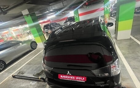 Mitsubishi Outlander III рестайлинг 3, 2012 год, 1 300 000 рублей, 15 фотография