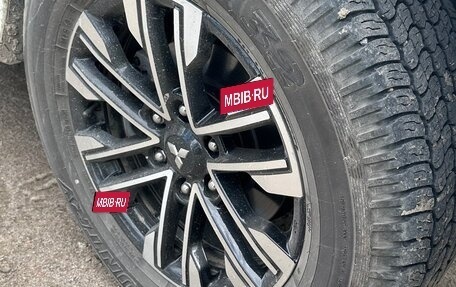 Mitsubishi Montero Sport, 2022 год, 4 400 000 рублей, 8 фотография