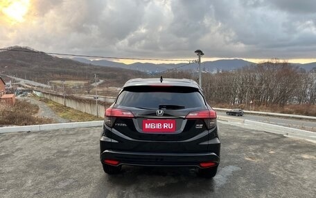 Honda Vezel, 2018 год, 1 950 000 рублей, 4 фотография