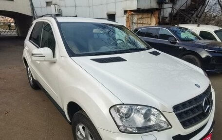 Mercedes-Benz M-Класс, 2011 год, 2 300 000 рублей, 5 фотография