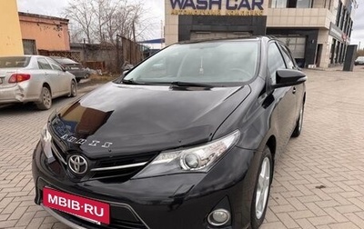 Toyota Auris II, 2013 год, 1 190 000 рублей, 1 фотография
