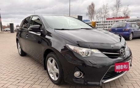 Toyota Auris II, 2013 год, 1 190 000 рублей, 2 фотография