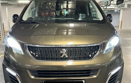 Peugeot Traveller I, 2019 год, 2 650 000 рублей, 2 фотография
