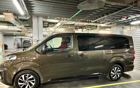 Peugeot Traveller I, 2019 год, 2 650 000 рублей, 15 фотография