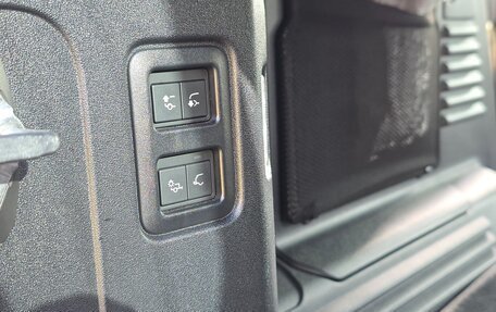 Land Rover Defender II, 2022 год, 5 000 000 рублей, 32 фотография