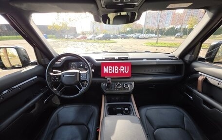 Land Rover Defender II, 2022 год, 5 000 000 рублей, 28 фотография