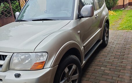 Mitsubishi Pajero III рестайлинг, 2006 год, 1 350 000 рублей, 4 фотография