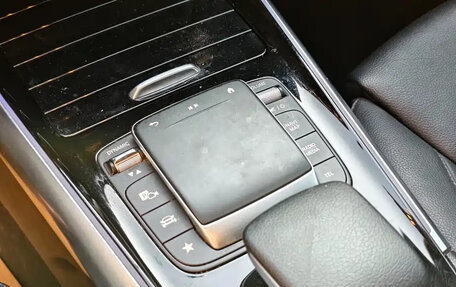 Mercedes-Benz GLA, 2021 год, 1 900 000 рублей, 13 фотография