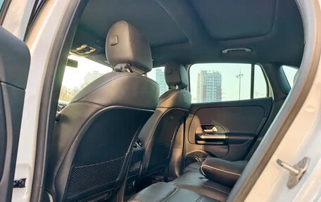 Mercedes-Benz GLA, 2021 год, 1 900 000 рублей, 15 фотография