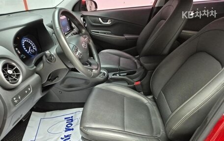 Hyundai Kona I, 2022 год, 1 360 000 рублей, 16 фотография