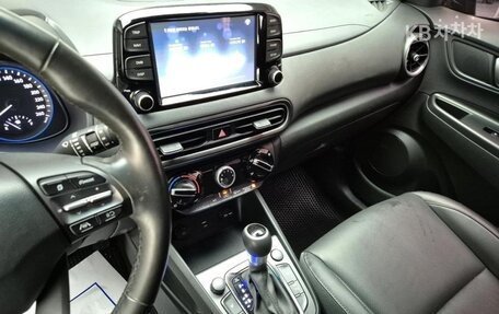 Hyundai Kona I, 2022 год, 1 360 000 рублей, 15 фотография