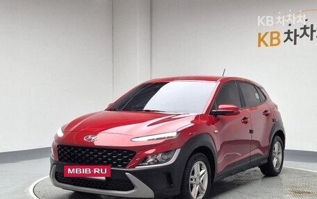 Hyundai Kona I, 2022 год, 1 360 000 рублей, 2 фотография