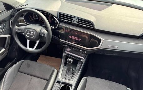 Audi Q3, 2022 год, 2 250 000 рублей, 12 фотография